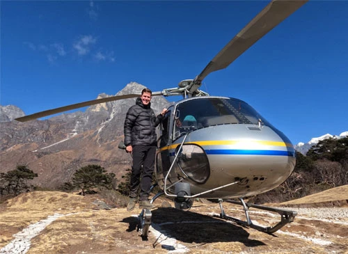 EBC via Gokyo Lake with Helicopter Return